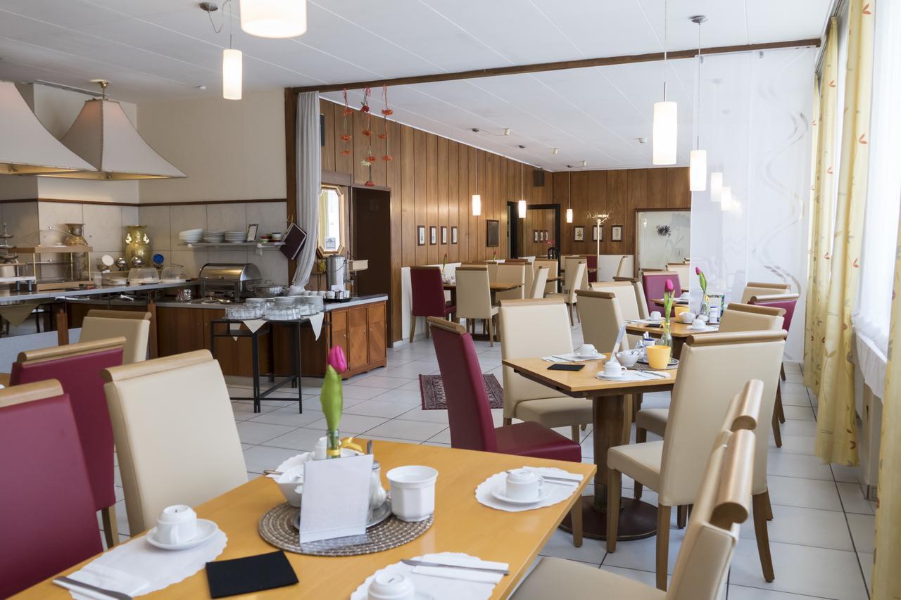 Hotel Excelsior Касел Екстериор снимка