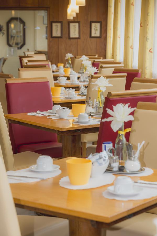 Hotel Excelsior Касел Екстериор снимка